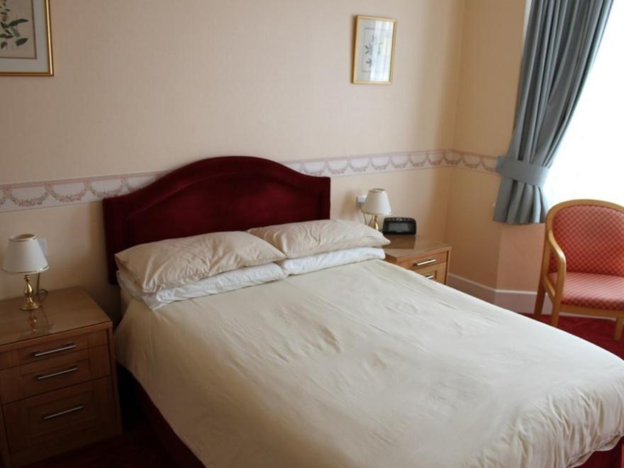 Merton House Worthing Esterno foto