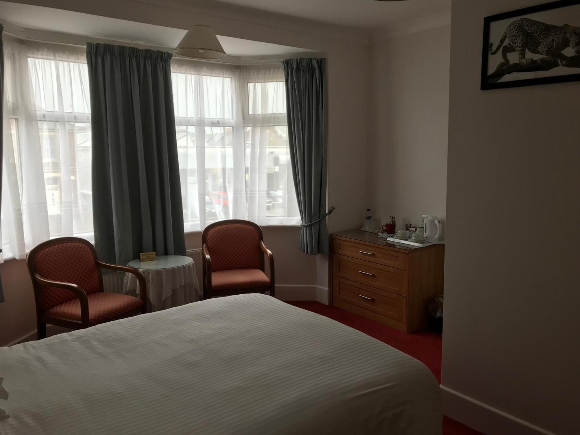Merton House Worthing Camera foto