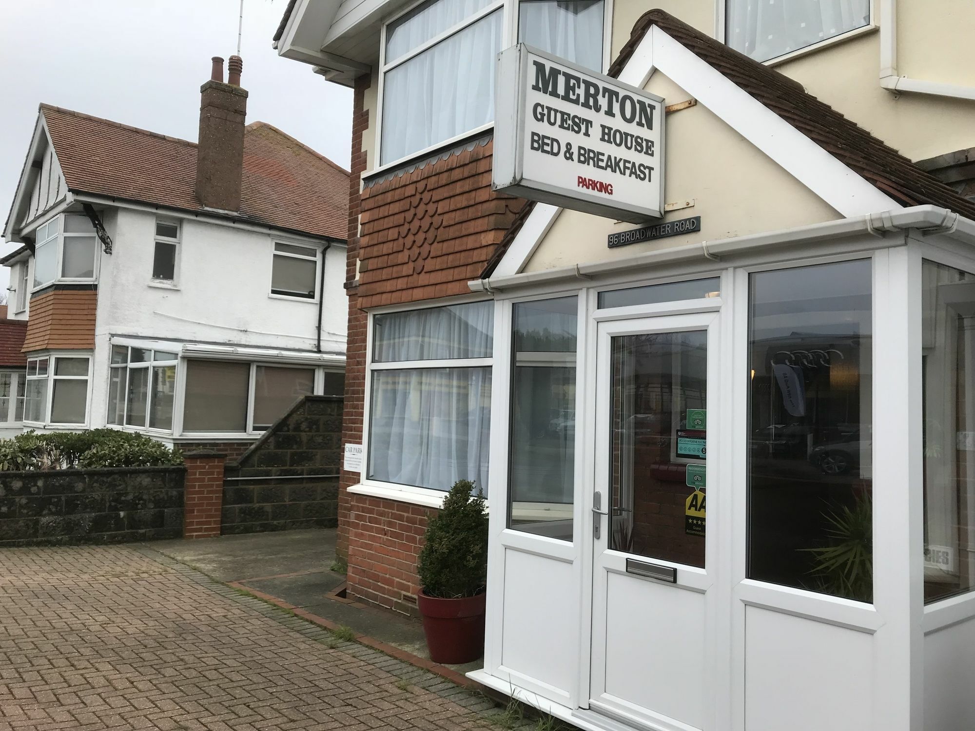 Merton House Worthing Esterno foto